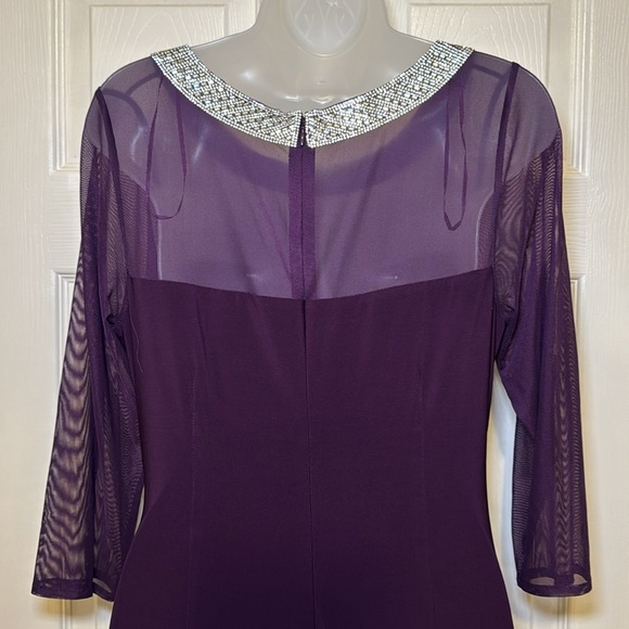 Alex Evenings Long Matte Jersey Special Occasion Dress Illusion Neckline Size 8 - Picture 10 of 16